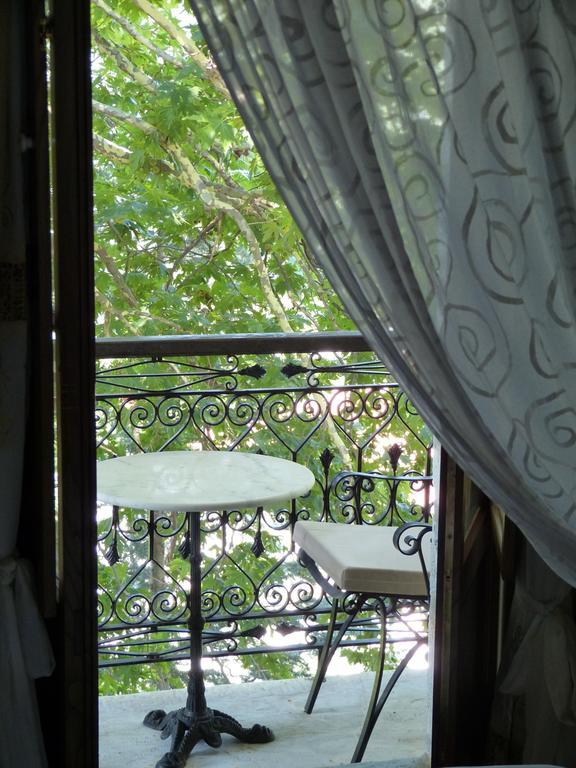 Ta Xelidonakia Acomodação com café da manhã Pinakátai Exterior foto